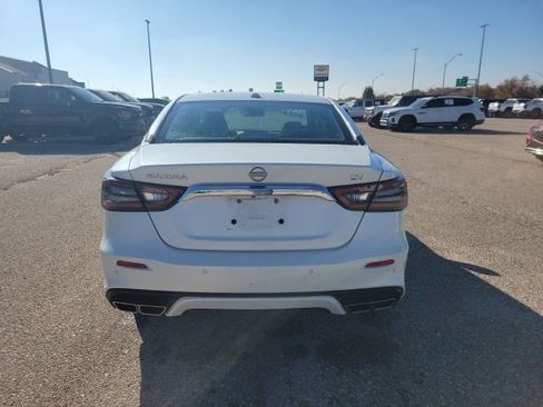 Used 2023 Nissan Maxima SV w/ Floor Mat Group image 21