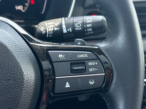 Certified 2024 Honda Pilot Touring image 27