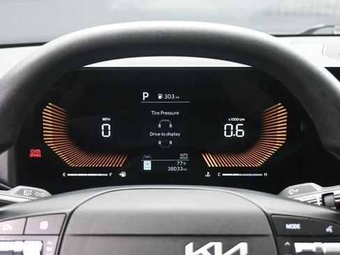 Used 2025 Kia K4 FWD image 12