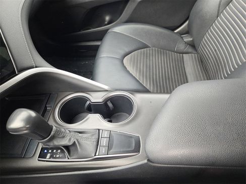 Used 2023 Toyota Camry SE w/ Convenience Package image 23