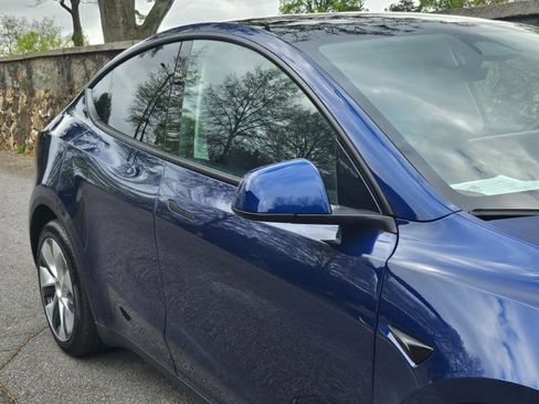 Used 2023 Tesla Model Y Long Range image 20