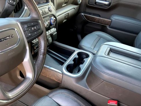 Used 2021 GMC Sierra 1500 Denali w/ Technology Package AWD/4WD image 16