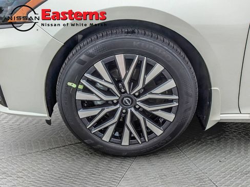 New 2026 Nissan Altima 2.5 SV FWD image 9
