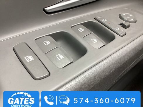 Used 2025 Hyundai Elantra SEL FWD image 22