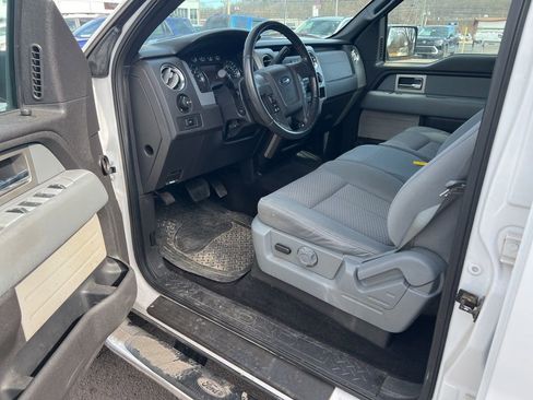 Used 2011 Ford F150 XLT w/ XLT Chrome Pkg image 7