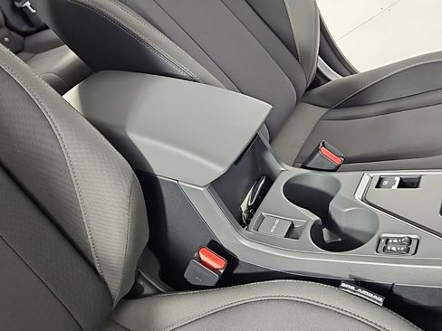 Certified 2025 Subaru Crosstrek 2.0i Premium image 16