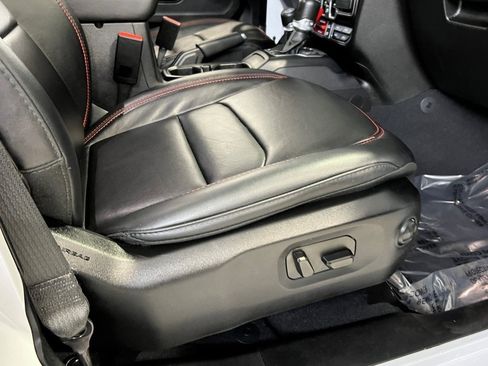 Certified 2024 Jeep Wrangler Unlimited Rubicon image 15