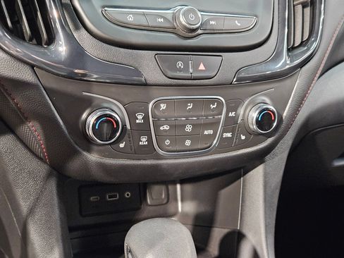 Used 2023 Chevrolet Equinox RS AWD/4WD image 32