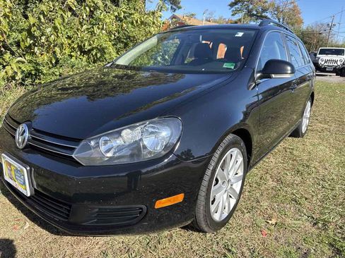 Used 2013 Volkswagen Jetta SE image 1