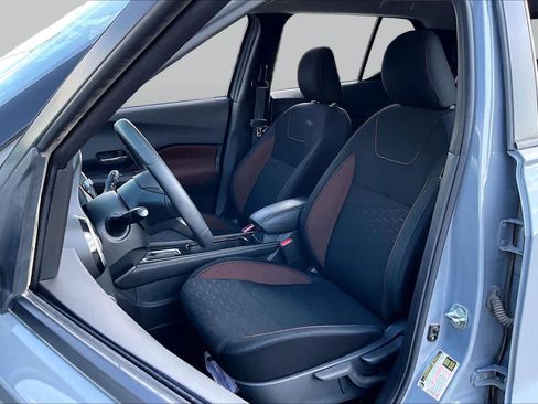 Certified 2023 Nissan Kicks SR FWD image 8