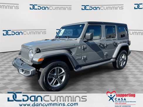 Used 2018 Jeep Wrangler Unlimited Sahara image 1