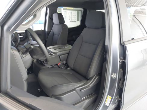 Used 2020 Chevrolet Silverado 1500 Custom w/ Custom Convenience Package AWD/4WD image 23