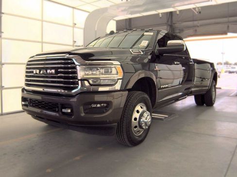 Used 2022 RAM 3500 Limited AWD/4WD image 4