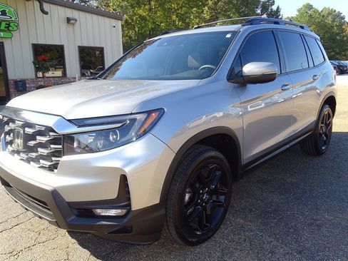 Used 2023 Honda Passport EX-L image 1