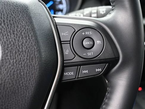Used 2024 Toyota Venza LE AWD/4WD image 20