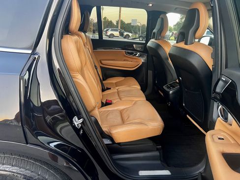 Used 2016 Volvo XC90 T6 Momentum w/ Momentum Plus Package image 16