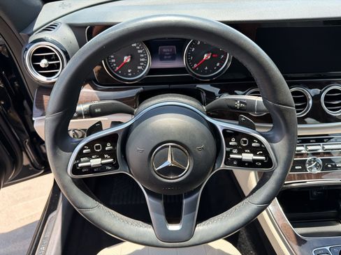 Used 2019 Mercedes-Benz E 300 image 9