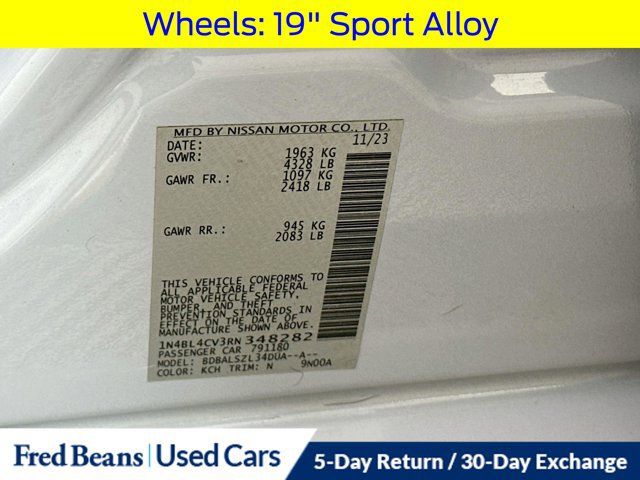 Used 2024 Nissan Altima 2.5 SR FWD image 34