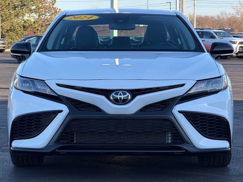 Certified 2024 Toyota Camry SE w/ Convenience Package image 9