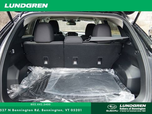 Used 2024 Subaru Crosstrek 2.0i Premium image 24