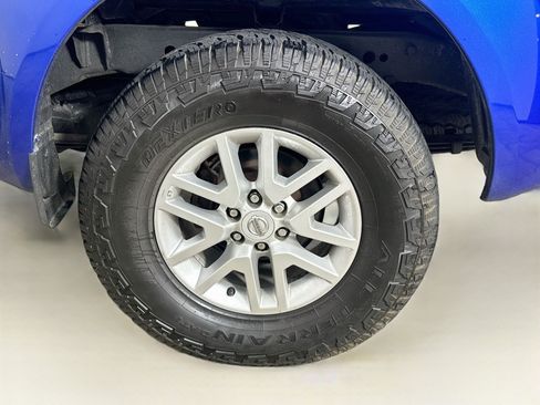 Used 2014 Nissan Frontier SV AWD/4WD image 11
