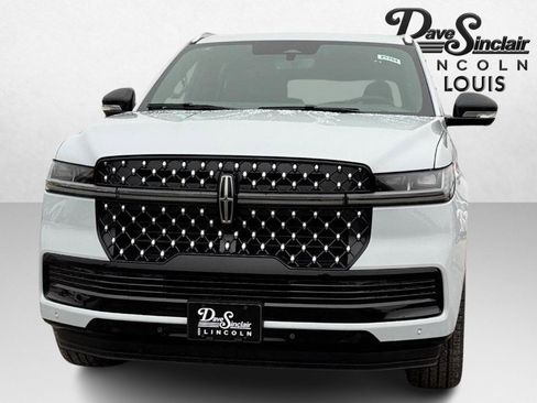 New 2025 Lincoln Navigator L Black Label image 2