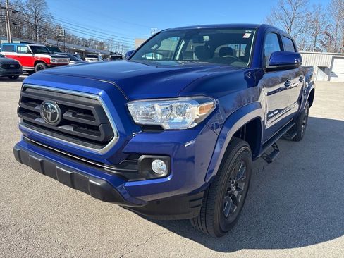 Used 2023 Toyota Tacoma SR5 image 4