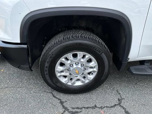Used 2025 Chevrolet Silverado 3500 W/T w/ Snow Plow Prep/Camper Package AWD/4WD image 19