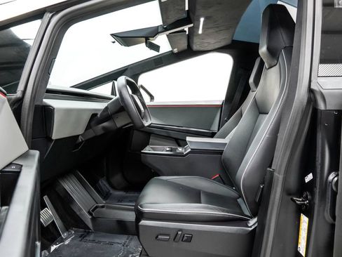 Used 2024 Tesla Cybertruck AWD Crew Cab image 16