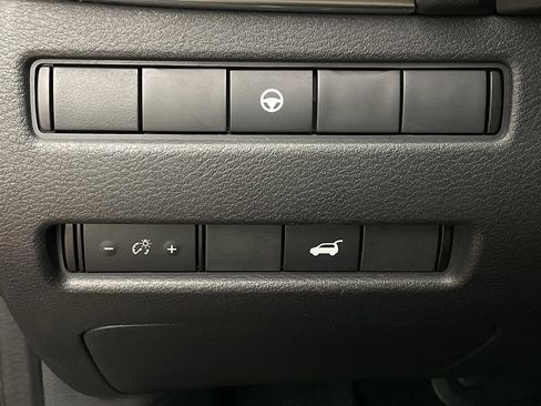 Used 2022 Nissan Rogue SL w/ SL Premium Package image 27