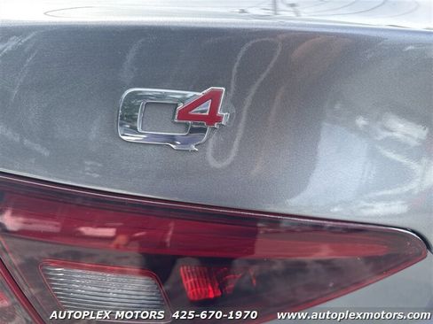 Used 2017 Alfa Romeo Giulia Ti w/ TI Lusso Light Wood Package image 12