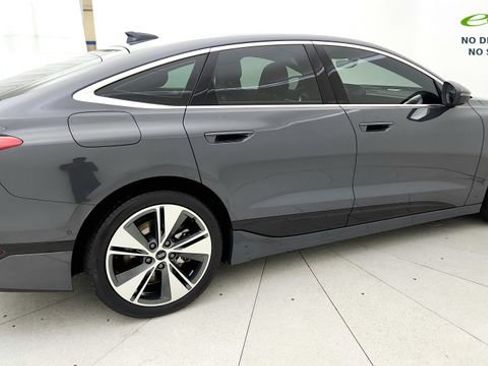 Used 2025 Audi A6 e-tron Premium Plus w/ Premium Plus RWD image 29