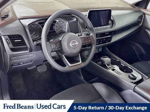 Used 2023 Nissan Rogue S AWD/4WD image 13