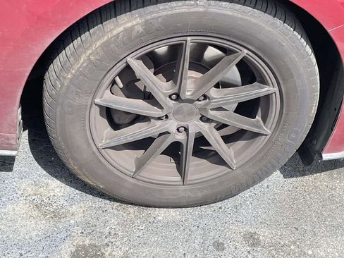 Used 2019 Ford Mustang Coupe image 27