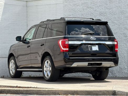 Used 2019 Ford Expedition XLT w/ Equipment Group 202A RWD image 3