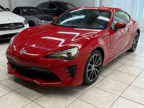 Used 2018 Toyota 86 image 3