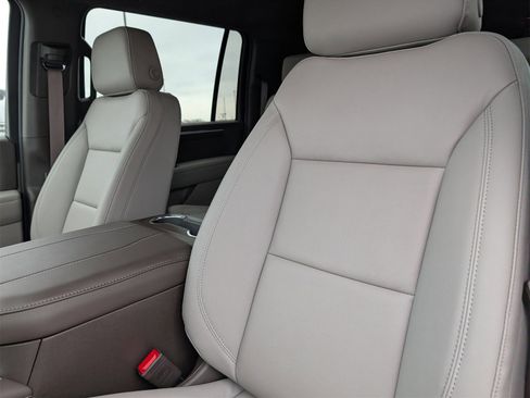 New 2026 Chevrolet Suburban LT w/ Comfort Package image 17