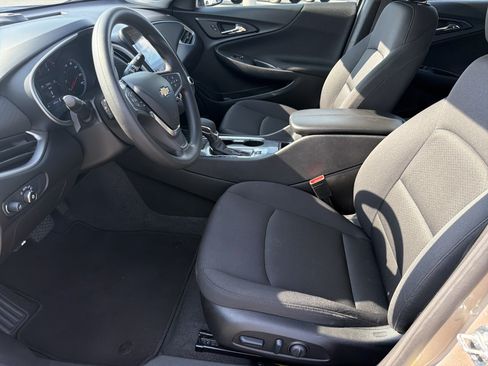 Used 2024 Chevrolet Malibu LT FWD image 19
