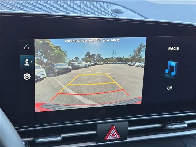Used 2023 Hyundai Elantra SEL w/ Convenience Package FWD image 14