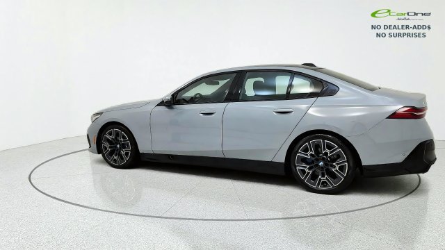 Used 2026 BMW i5 eDrive40 RWD image 5