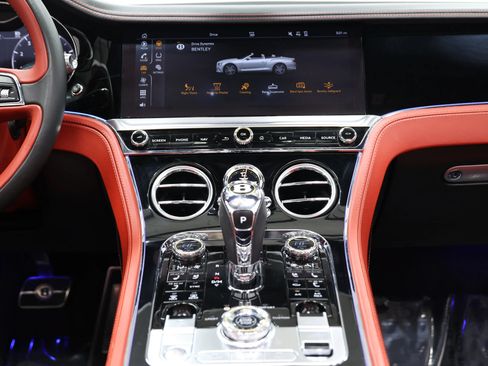 Used 2020 Bentley Continental GT V8 AWD/4WD image 34
