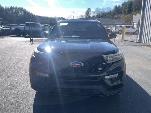 Certified 2023 Ford Explorer ST w/ Equipment Group 401A AWD/4WD image 4