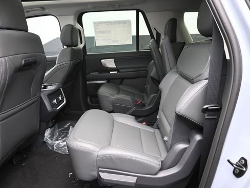 New 2026 Ford Expedition Max Active RWD image 7