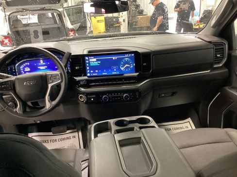 Used 2023 Chevrolet Silverado 1500 RST w/ Protection Package image 15