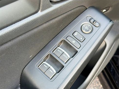 Used 2023 Honda Civic Sport image 17