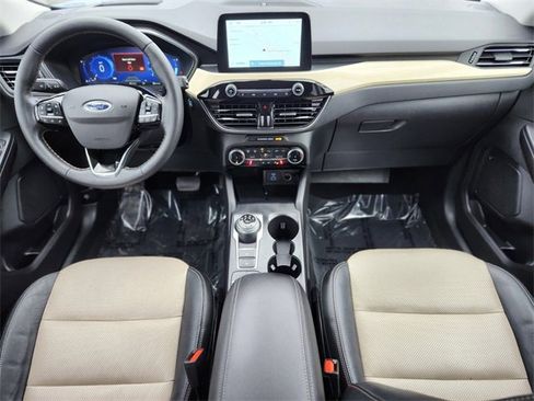 Certified 2022 Ford Escape Titanium w/ Titanium Elite Package image 12