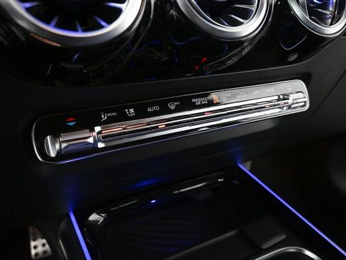 Certified 2025 Mercedes-Benz GLA 250 image 14