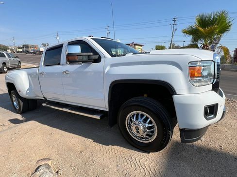 Used 2017 GMC Sierra 3500 Denali w/ Duramax Plus Package AWD/4WD image 5