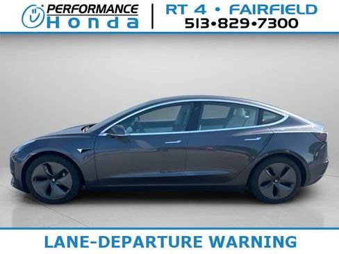 Used 2020 Tesla Model 3 Standard Range Plus RWD image 1