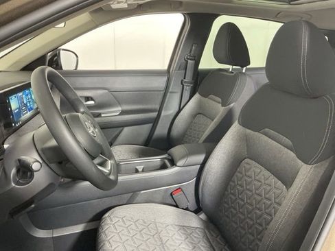 New 2026 Nissan Kicks SV w/ SV Premium Package image 10